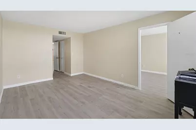 4720 Locust Street NE #206, Saint Petersburg, FL 33703 - Photo 22