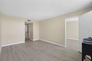 4720 Locust St NE, Saint Petersburg, FL 33703 - Photo 22