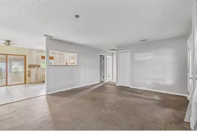 38621 North Avenue, Zephyrhills, FL 33542 - Photo 10