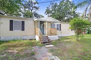 12610 Alemedo Ave, New Port Richey, FL 34654 - Photo 4