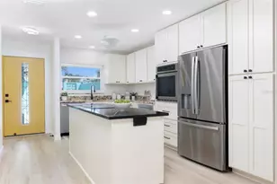 382 Boca Ciega Point Blvd S, Saint Petersburg, FL 33708 - Photo 8