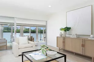 382 Boca Ciega Point Blvd S, Saint Petersburg, FL 33708 - Photo 4