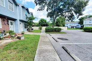 8724 Cobbler Pl, Tampa, FL 33615 - Photo 16