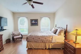 8724 Cobbler Pl, Tampa, FL 33615 - Photo 10