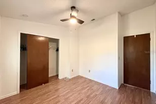 8724 Cobbler Pl, Tampa, FL 33615 - Photo 12
