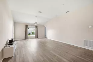 3781 Madbury Cir, Lakeland, FL 33810 - Photo 4