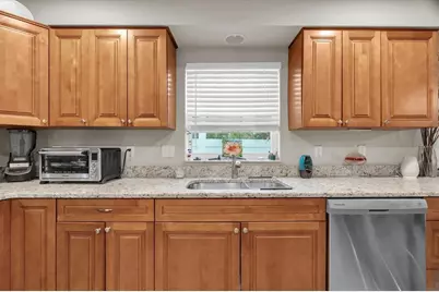 3410 Tarlton Street N, Saint Petersburg, FL 33713 - Photo 10