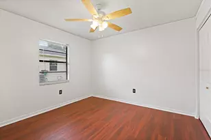 6346 Silver Oaks Dr, Zephyrhills, FL 33542 - Photo 20