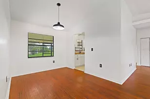 6346 Silver Oaks Dr, Zephyrhills, FL 33542 - Photo 6
