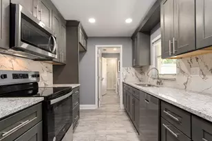 682 Druid Park Dr W, Clearwater, FL 33764 - Photo 6