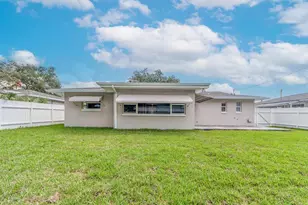 682 Druid Park Dr W, Clearwater, FL 33764 - Photo 26