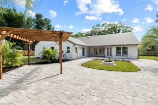 18107 Woodcreek Pl, Lutz, FL 33548 - Photo 52