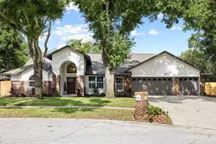 18107 Woodcreek Pl, Lutz, FL 33548 - Photo 2