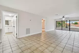 4800 Brittany Dr S, Saint Petersburg, FL 33715 - Photo 18