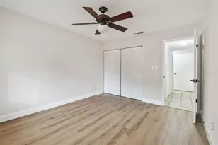 4800 Brittany Dr S, Saint Petersburg, FL 33715 - Photo 18