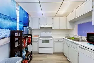10351 Regal Dr, Largo, FL 33774 - Photo 6