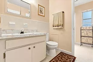 7222 Holiday Dr, Spring Hill, FL 34606 - Photo 16