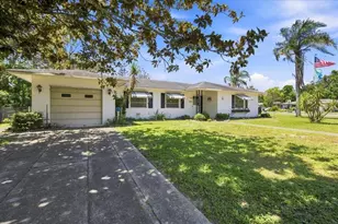 7222 Holiday Dr, Spring Hill, FL 34606 - Photo 24