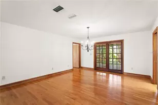 3101 Walnut St NE, Saint Petersburg, FL 33704 - Photo 10