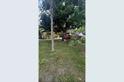 4605 E Yukon Street, Tampa, FL 33617 - Photo 2
