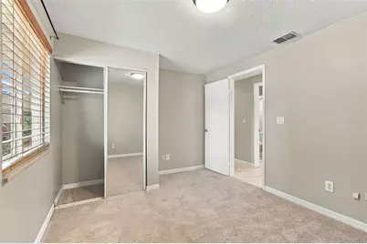 373 Foxcroft Drive E, Palm Harbor, FL 34683 - Photo 24