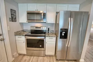 9610 45th St N, Pinellas Park, FL 33782 - Photo 10