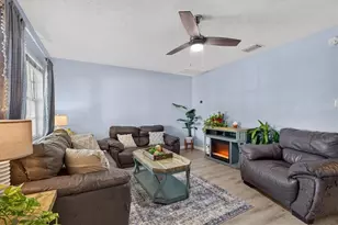 508 Cocoplum Dr, Seffner, FL 33584 - Photo 14