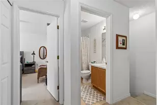 4009 Dolphin Dr, Tampa, FL 33617 - Photo 22
