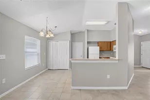 535 Scarlet Maple Ct, Plant City, FL 33563 - Photo 10