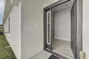 535 Scarlet Maple Ct, Plant City, FL 33563 - Photo 52