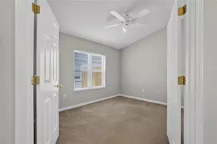 535 Scarlet Maple Ct, Plant City, FL 33563 - Photo 18