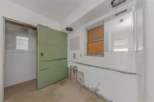 3000 36th Ave S, Saint Petersburg, FL 33712 - Photo 14
