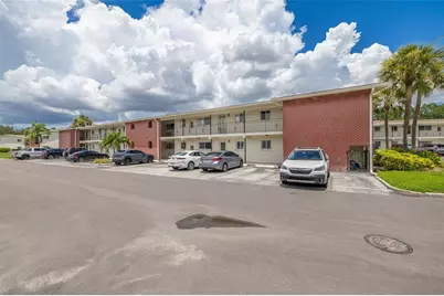 4550 Overlook Drive NE #152, Saint Petersburg, FL 33703 - Photo 6