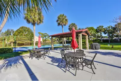 7037 Sunset Drive S #606, South Pasadena, FL 33707 - Photo 16