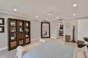 7037 Sunset Dr S, South Pasadena, FL 33707 - Photo 10