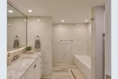 7037 Sunset Drive S #606, South Pasadena, FL 33707 - Photo 14