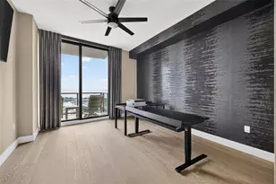100 1st Ave N, Saint Petersburg, FL 33701 - Photo 30