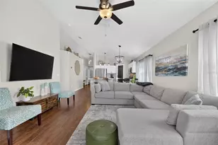 7629 Devonbridge Garden Way, Apollo Beach, FL 33572 - Photo 2
