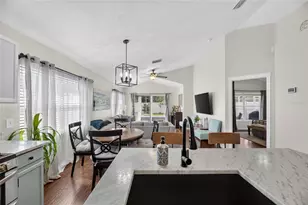 7629 Devonbridge Garden Way, Apollo Beach, FL 33572 - Photo 24