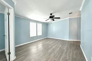 115 E St Annes Cir, Apollo Beach, FL 33572 - Photo 8