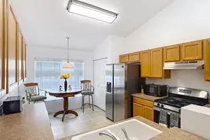 24443 Summer Wind Ct, Lutz, FL 33559 - Photo 10
