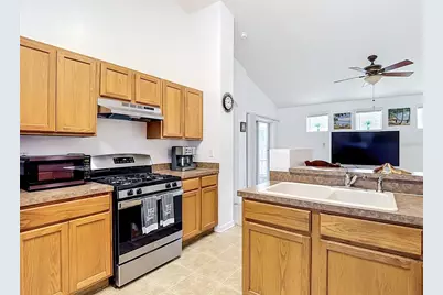 24443 Summer Wind Ct, Lutz, FL 33559 - Photo 14