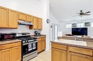 24443 Summer Wind Ct, Lutz, FL 33559 - Photo 14