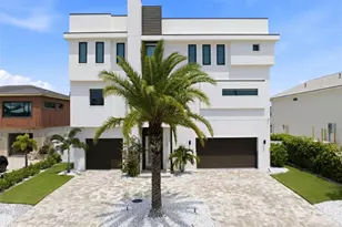 11365 6th St E, Treasure Island, FL 33706 - Photo 2