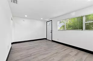 3611 3rd Ave S, Saint Petersburg, FL 33711 - Photo 4