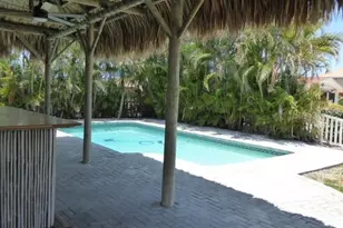 12055 4th St E, Treasure Island, FL 33706 - Photo 38