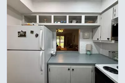 304 46th Avenue Terrace W #421, Bradenton, FL 34207 - Photo 8