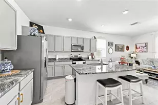 32898 Pez Landing Ln, Wesley Chapel, FL 33543 - Photo 12