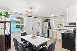 13313 2nd St E, Madeira Beach, FL 33708 - Photo 12