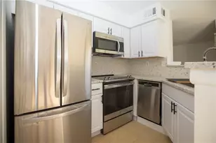 8711 Fancy Finch Dr, Tampa, FL 33614 - Photo 6